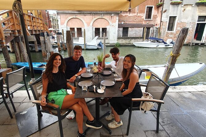 Venice Food Tour with 6+ Tastings with Cicchetti, Spritz & More - Who should book this Venice food walk?