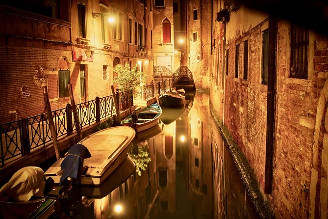Venice Ghost & Legends Walking City Tour - How spooky is the experience?