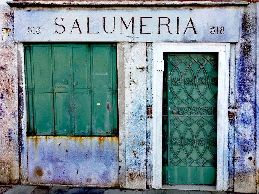 Venice: Giudecca Island Discover Walking Tour - Practical points about comfort and access