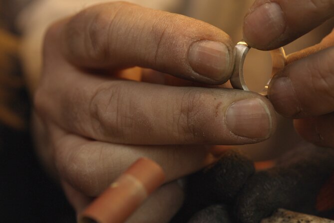 Venice : Goldsmith's Workshop - Make Your Own Ring in 925 Silver - Arriving at Campo San Tomà