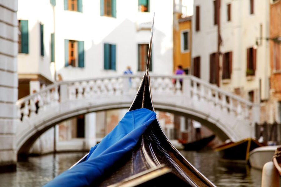 Venice: Gondola Ride with Live Guide or Audio Guide - Is $42 a fair price?