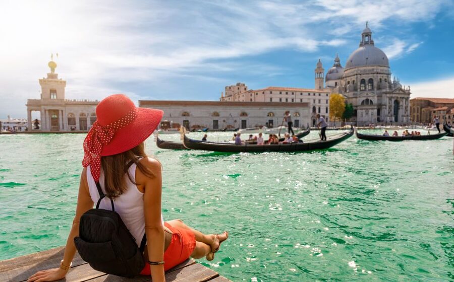 Venice: Gondola Tour under the Bridge of Sighs & Audio Guide - Setting off near Saint Mark’s Square