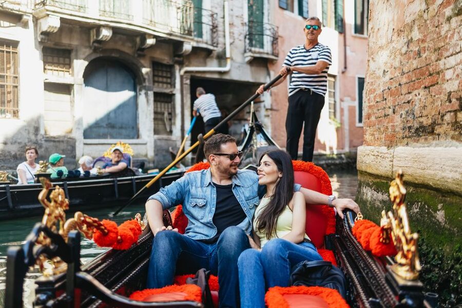 Venice: Grand Canal Gondola Ride with App Commentary - The Grand Canal from a low seat