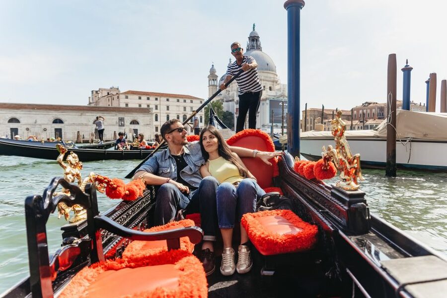 Venice: Grand Canal Gondola Ride with App Commentary - Meeting near St. Mark’s Square