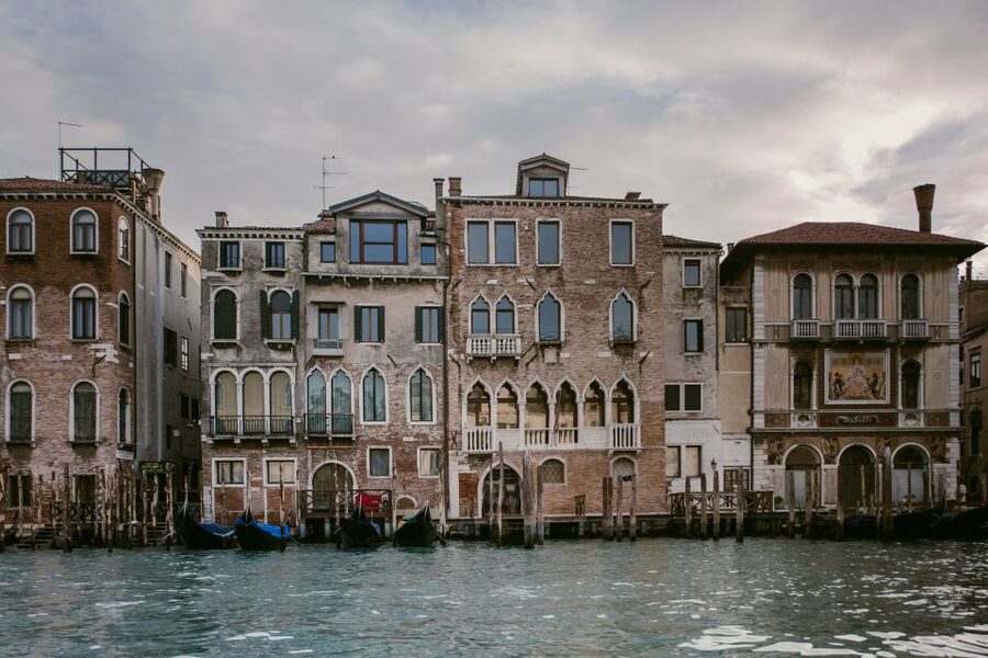 Venice: Grand Canal, Murano and Burano Half-Day Boat Tour - Murano and the work behind Venetian glass