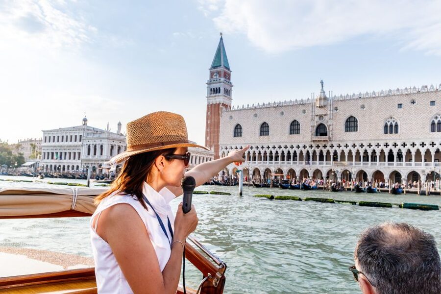 Venice: Grand Canal Private Boat Trip - What the first part of the cruise shows you