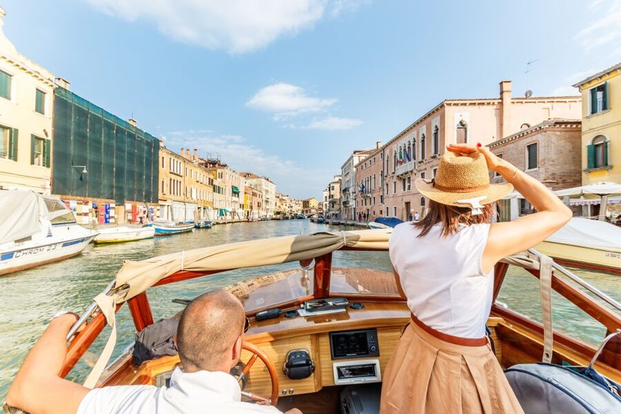 Venice: Grand Canal Private Boat Trip - Meeting at Saint Mark’s Square