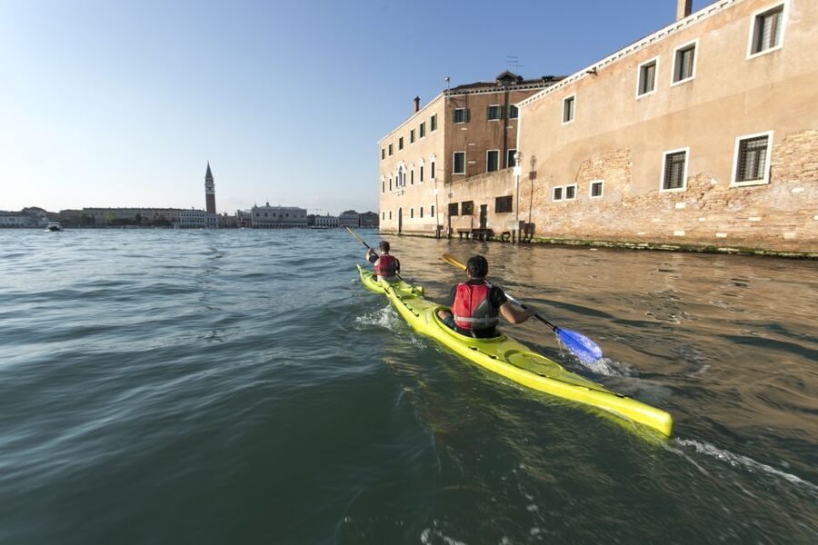 Venice: Guided Canal Kayak Tour at Day, Night, or Sunset - Who should choose this Venice kayak tour?