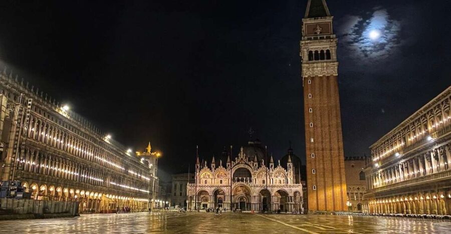 Venice: Guided Night Walking Tour & Saint Mark's Basilica - Why Saint Mark’s Basilica is better after dark
