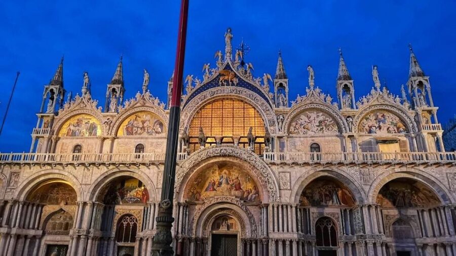 Venice: Guided Night Walking Tour & Saint Mark's Basilica - Meeting at the Correr Museum