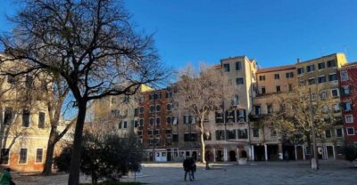 Guided Tour of the Jewish Ghetto and Synagogue Visit