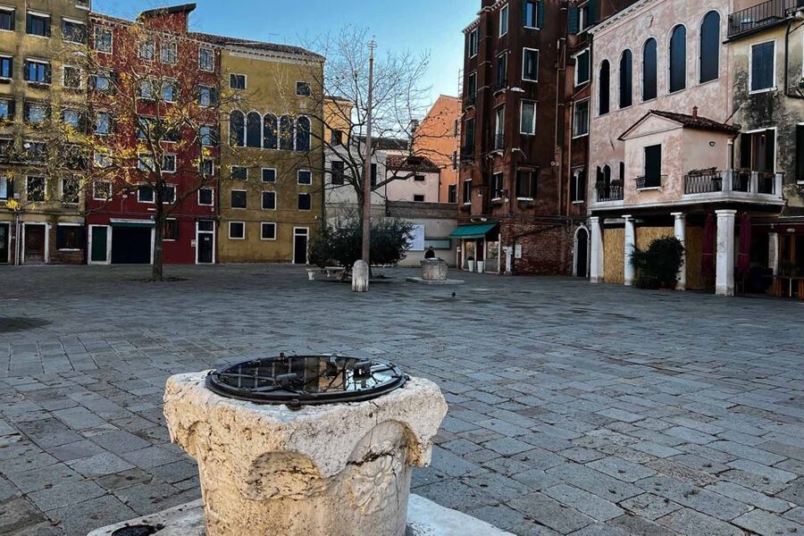 Venice: Guided Tour of the Jewish Ghetto and Synagogue Visit - What the guides do especially well