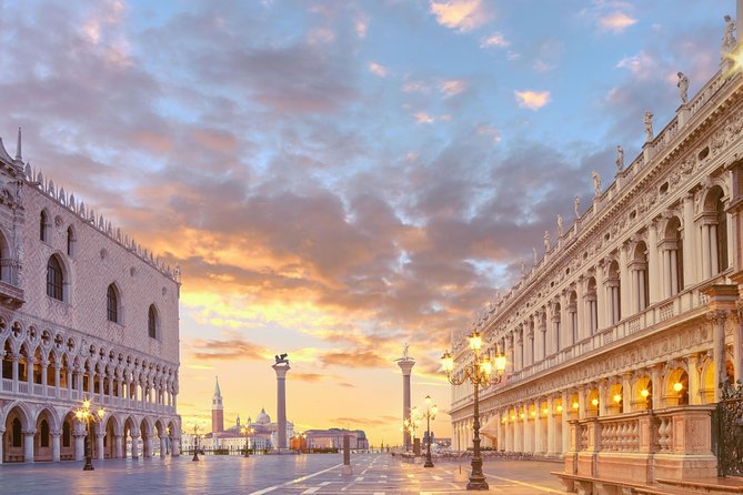 Venice Hidden Gems and Secrets Tour with a Local in Small Group - Why this walk feels different from a standard Venice tour