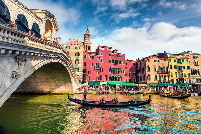 Venice: Hidden Gems Walking Tour with a Local Guide - Campo Manin and the shape of Venetian public space