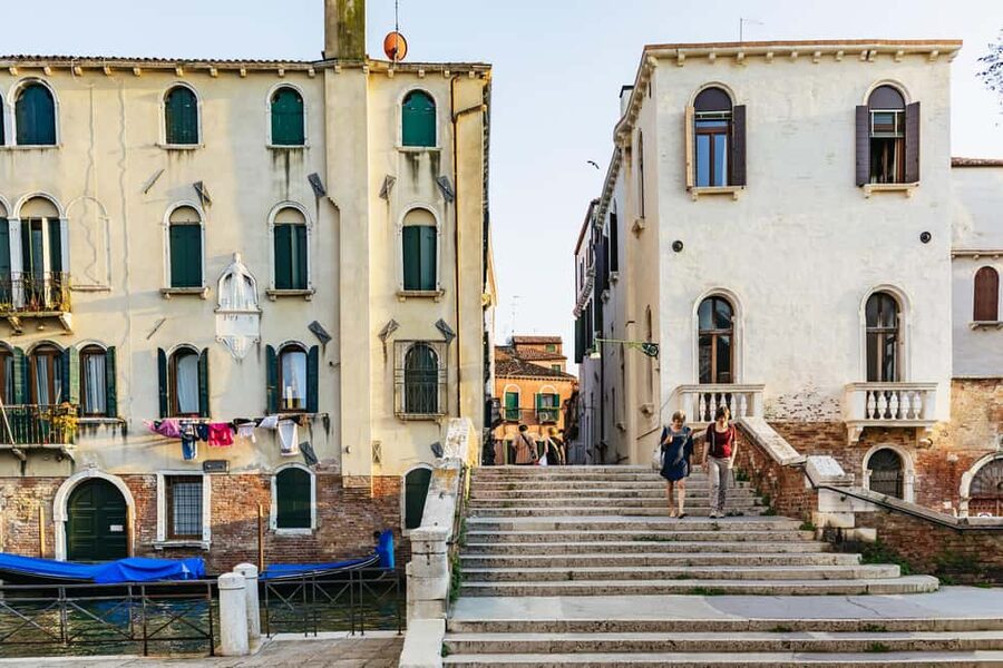 Venice: Highlights and Hidden Gems Night Walking Tour - What Valerio Coppo adds to the walk