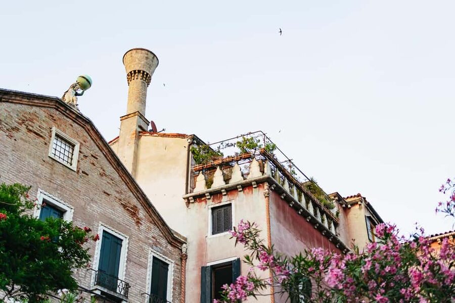 Venice: Highlights and Hidden Gems Night Walking Tour - Practical details before you reserve