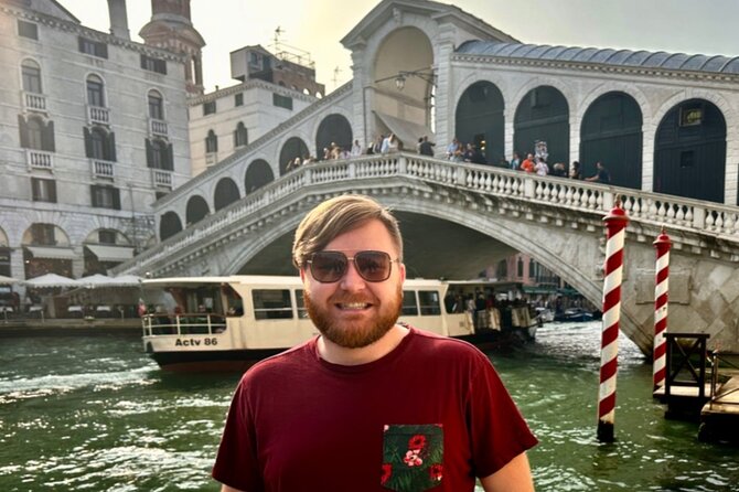 Venice in A Day: St Mark's Basilica, Doge's Palace & Gondola Ride - Lunch is on your own for 90 minutes