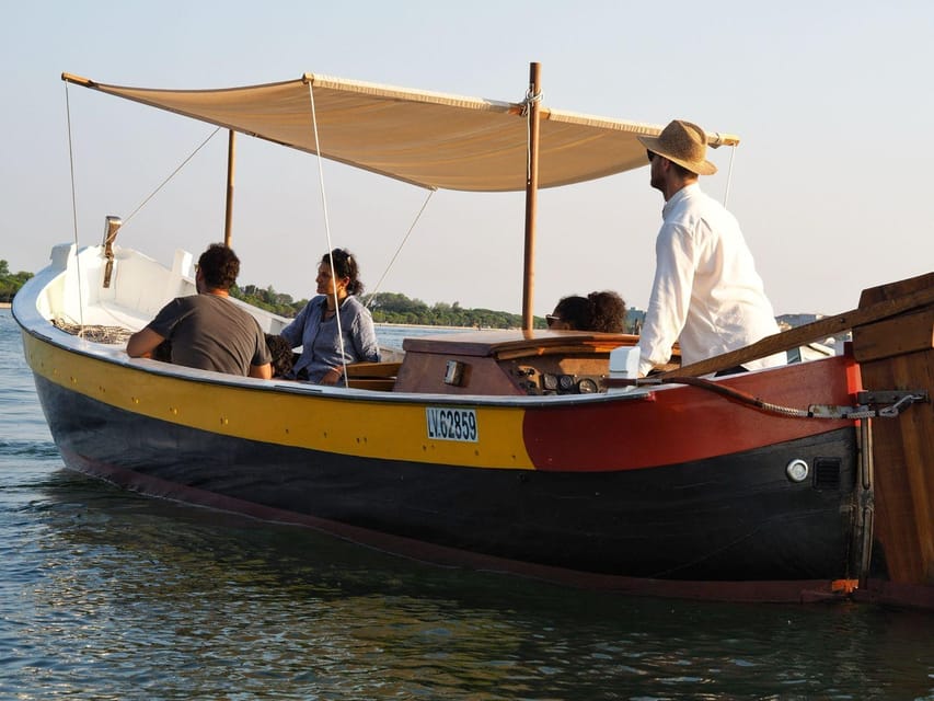 Venice: Islands Tour by Bragozzo – Murano, Burano & Torcello - Burano’s Colorful Streets