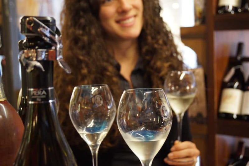 Venice: Italian Prosecco or Red Wine Tasting Expereince - Should you book it?