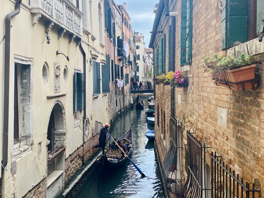 Venice: Jewish Ghetto and Cannaregio Food and Wine Tour - Who should book the Cannaregio food tour?