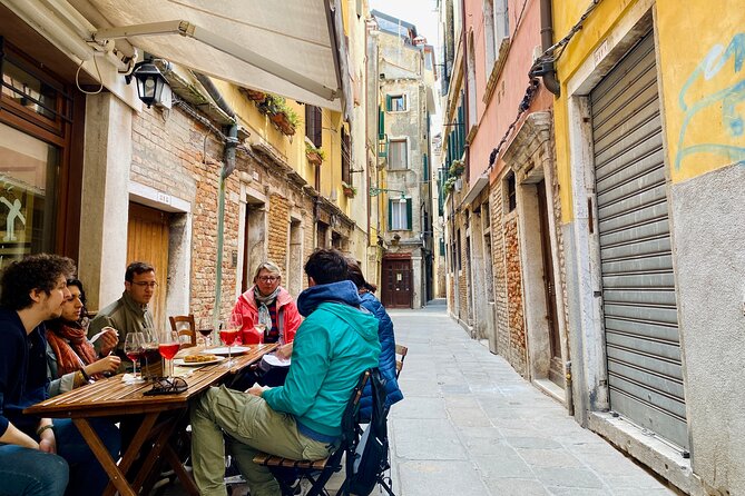 Venice Jewish Ghetto and Cannaregio Food, Wine, Sightseeing Tour - Why the Jewish Ghetto gives this food tour its purpose