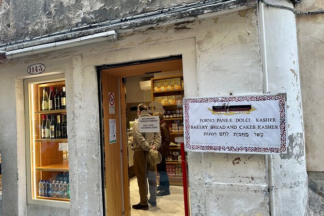 Venice Jewish Ghetto and Cannaregio Food, Wine, Sightseeing Tour - Starting with Venetian food at Gam Gam Goodies