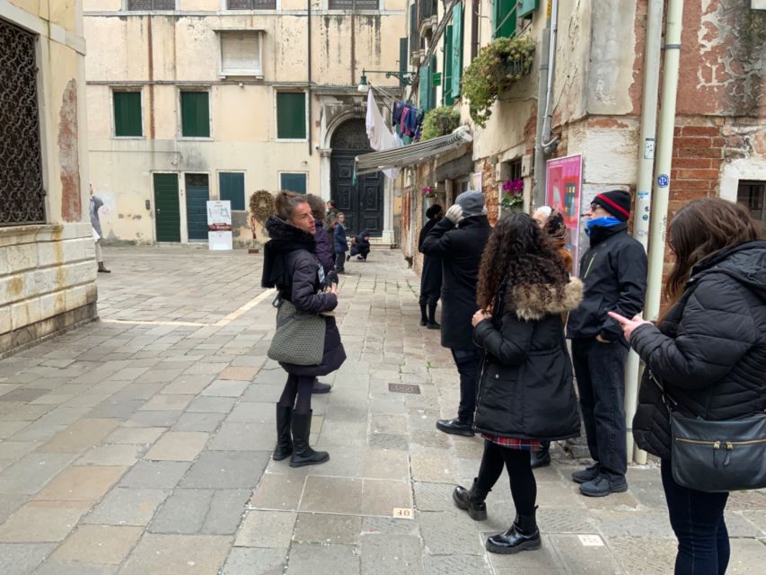 Venice: Jewish Ghetto Walking Tour with Synagogue Visits - Inside the Spanish Synagogue