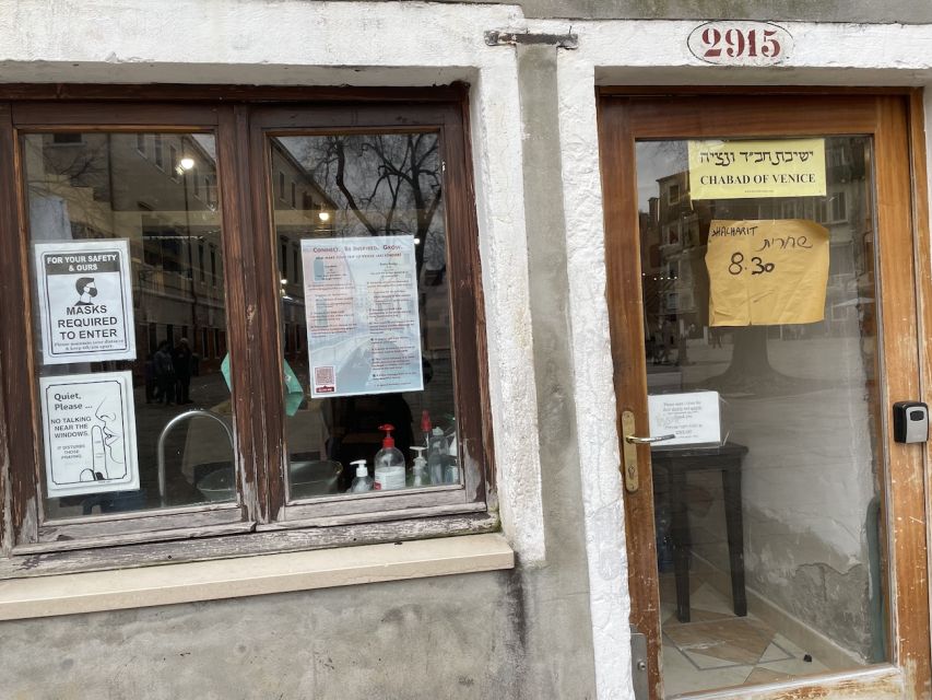 Venice: Jewish Ghetto Walking Tour with Synagogue Visits - Returning to Campo del Ghetto Nuovo