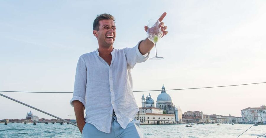 Venice: Lagoon Catamaran Cruise with Music and Drinks - Crossing the lagoon toward Lido