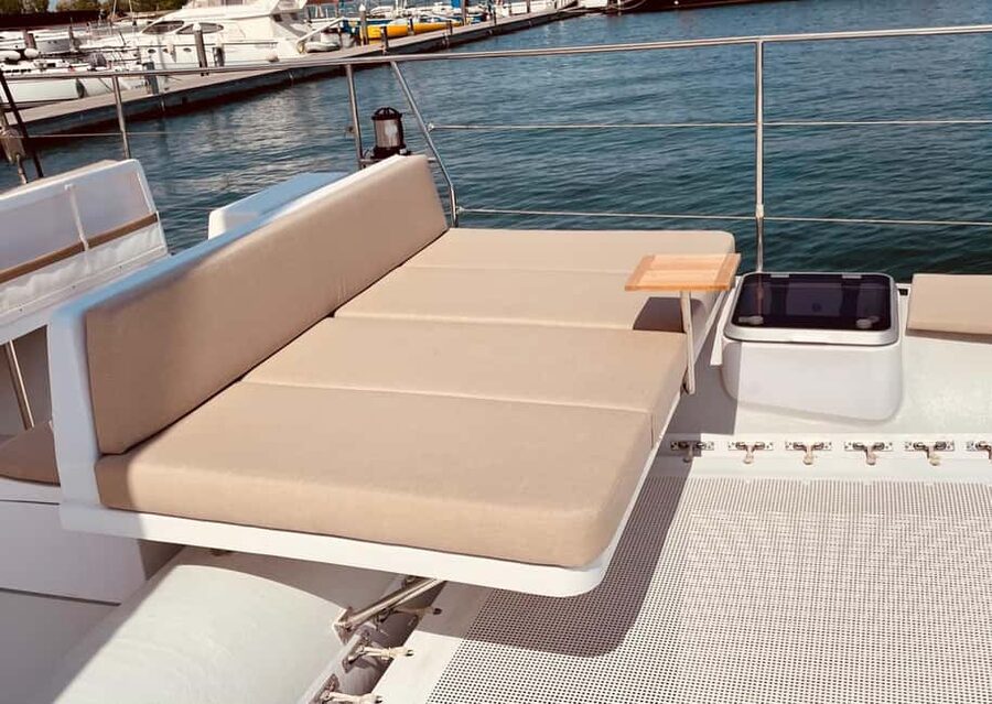Venice: Lagoon Catamaran Tour with Classical Music & Drinks - Who Will Enjoy This Catamaran Most
