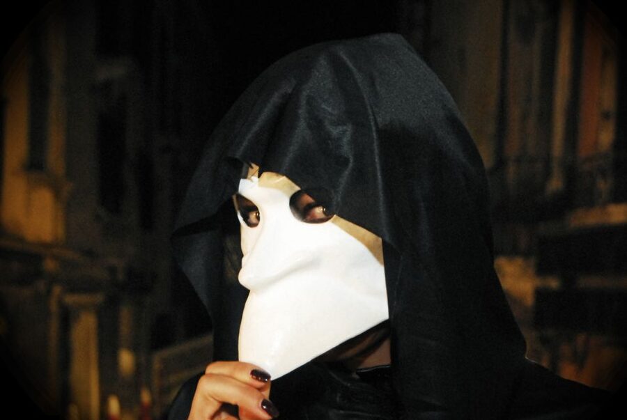 Venice: Legends, Anecdotes and Ghost Stories Walking Tour - Palazzo Fortuny and Campo San Beneto