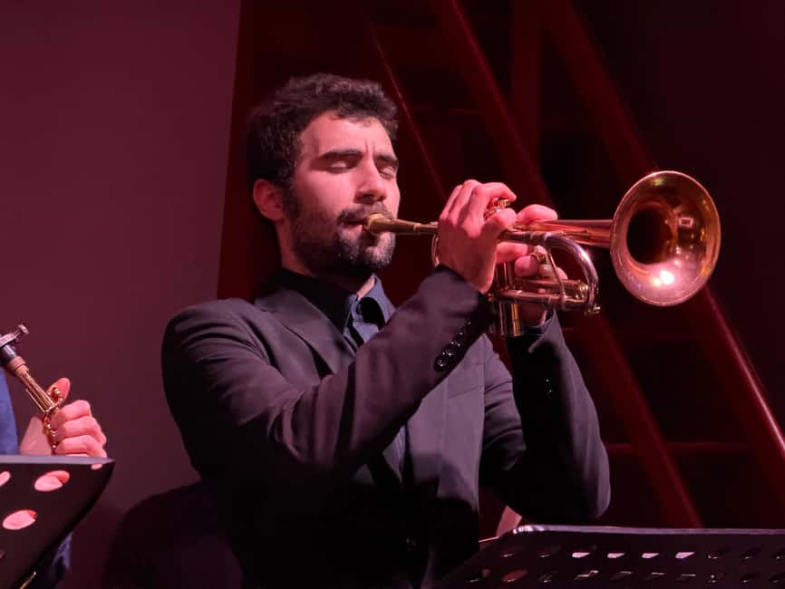 Venice: Live Concert with Dinner or Aperitif at LL JAZZ Club - Summer on the Cannaregio canal