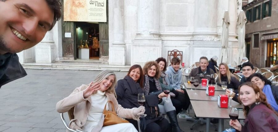 Venice: Local Secrets of Venice Tapas & Wine Walking Tour - Key points to know before booking