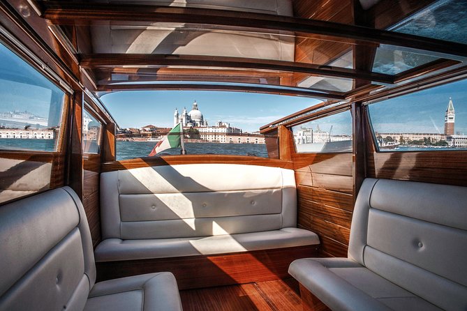 Venice Marco Polo Airport Private Arrival Transfer via Motorboat - Meeting your representative at Marco Polo Airport