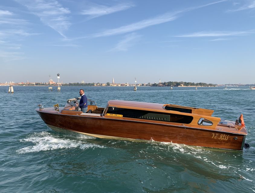 Venice: Murano and Burano Half-Day Boat Tour - Why Murano and Burano work so well together