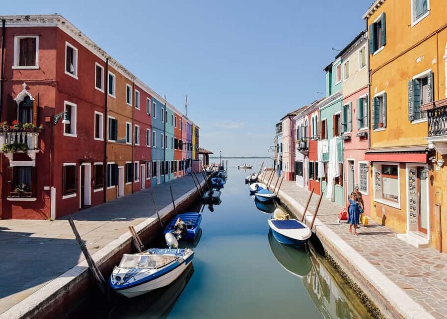 Venice: Murano, Burano and Torcello Islands Tour - Three islands, one tightly planned route