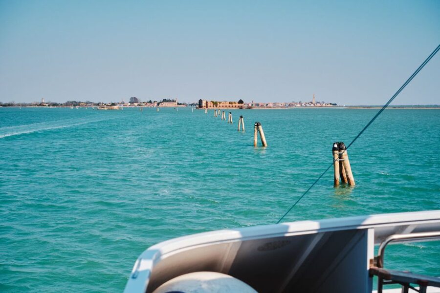 Venice: Murano & Burano Panoramic Boat Tour w/ Glassblowing - The return route and the best light