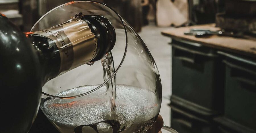 Venice: Murano Glass Factory Guided Tour with Prosecco - Key points to know