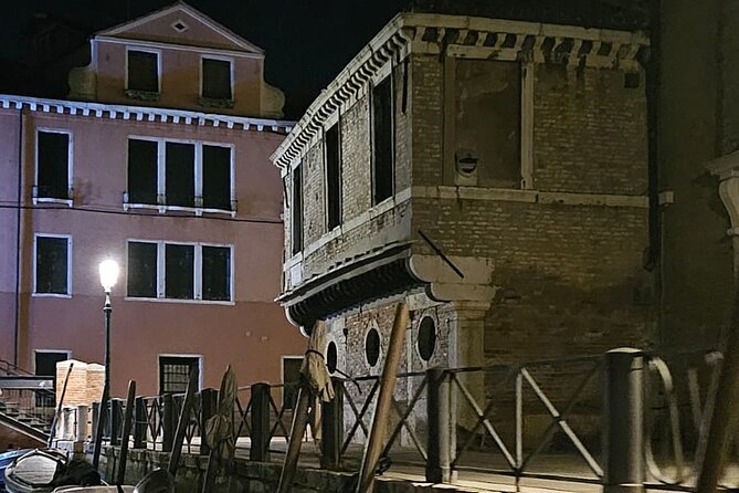 Venice Night Boat Tour from Zattere - San Giorgio Maggiore across the San Marco Basin