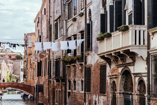 Venice Off the Beaten Path: Private Tour in Venice with a Local - Starting at Campo dei Frari at 9:30 a.m.