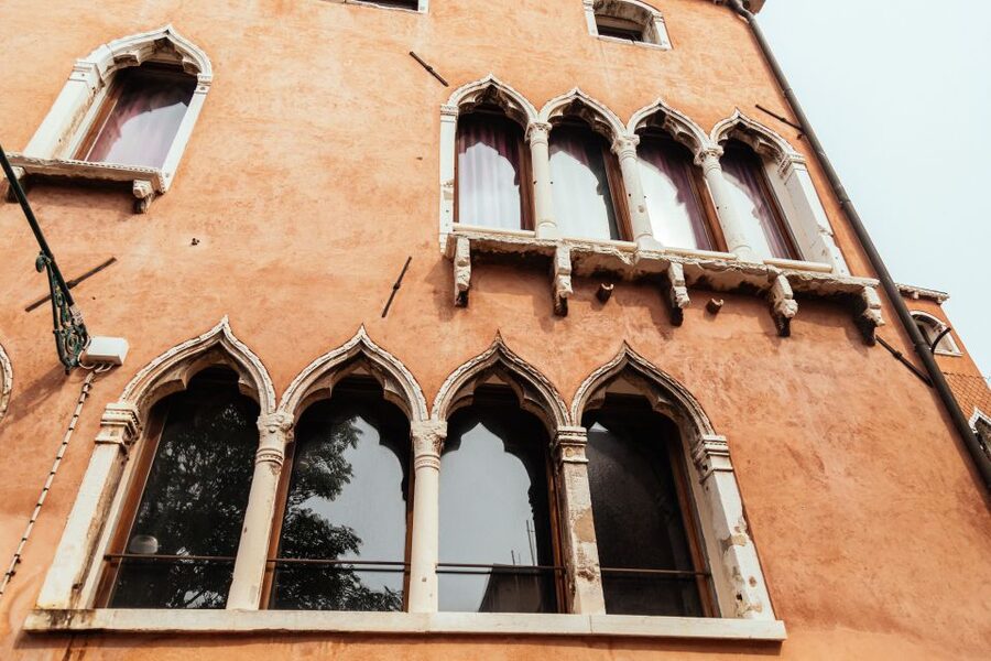 Venice: Off the Beaten Track Private City Tour - Meeting your guide at Ca’ Foscarina