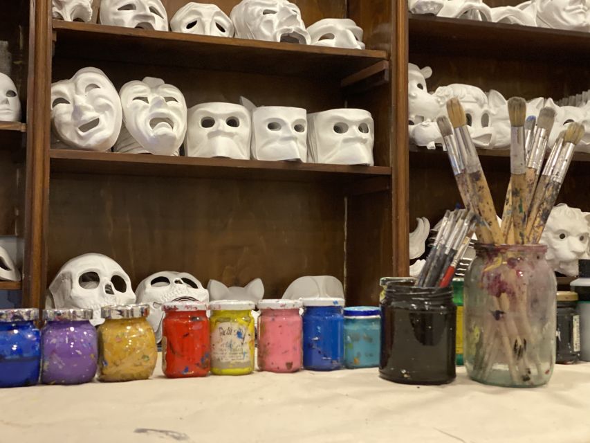 Venice: Paint your own Venetian Mask Workshop - Choosing Your Mask in a Venetian Workshop
