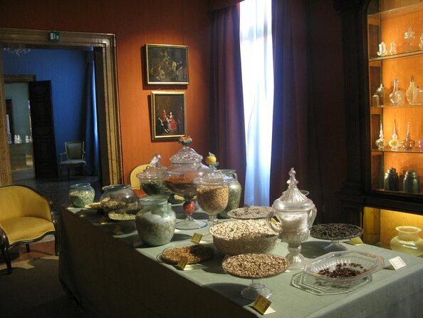 Venice Palazzo Mocenigo: History of Textile, Costume and Perfume - Key points to know before you book