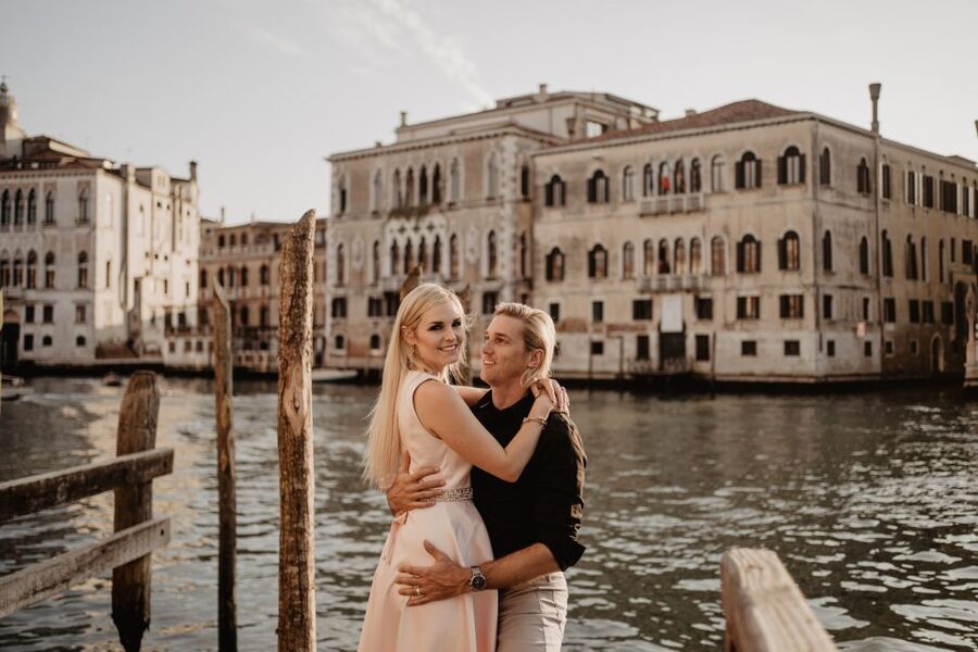 Venice: Personal Travel and Vacation Photographer Services - Key points at a glance