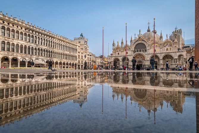 Venice Photography Masterclass - Private Photography Lesson - Night photography along the Grand Canal