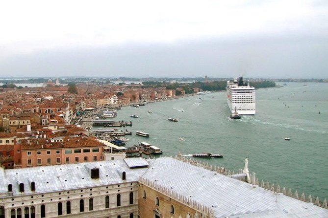 Venice Private Arrival Transfer by Water Taxi: Cruise Port to Central Venice - Waiting is the main risk