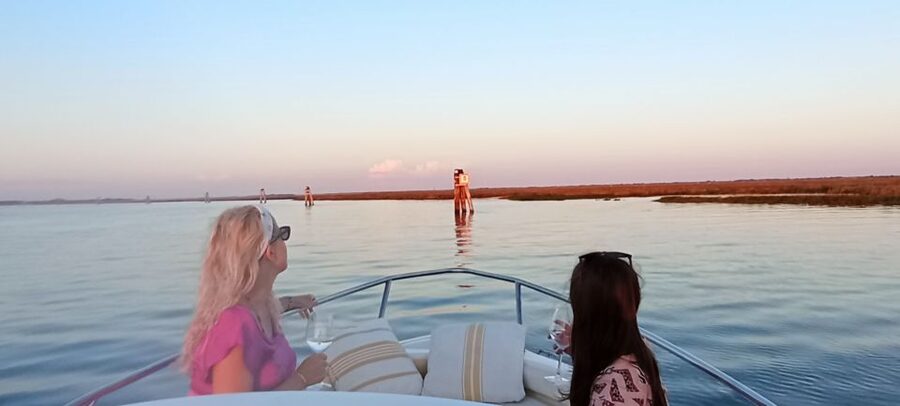 Venice: private boat tour to Murano, Burano, Torcello - Three islands, one short ride