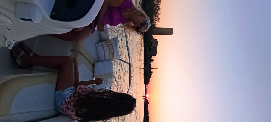 Venice: private boat tour to Murano, Burano, Torcello - The private boat is the main advantage