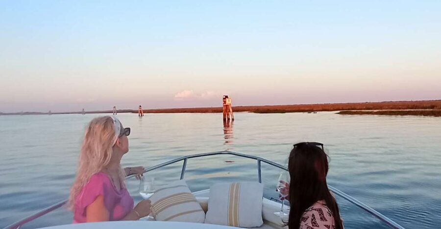 Venice: private boat tour to Murano, Burano, Torcello - Burano’s painted streets and Buranello cookie