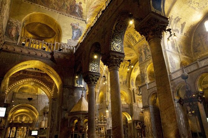 Venice Private Evening Stroll with VIP Entry to Saint Mark's After Hours - From Campo San Giacomo to Rialto Bridge
